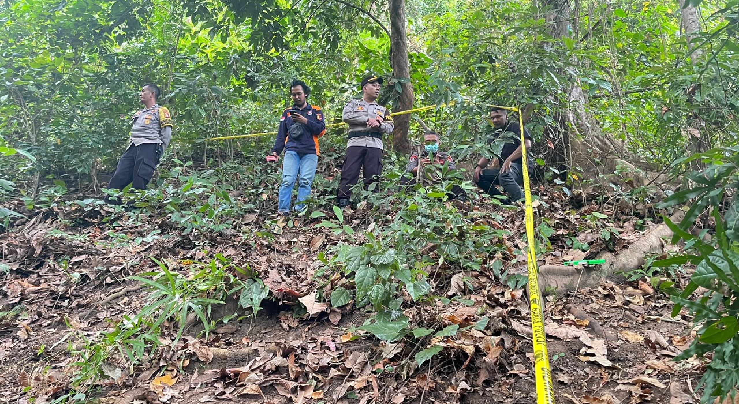 Polisi Selidiki Penemuan Mayat Misterius di Perbukitan Pemenang