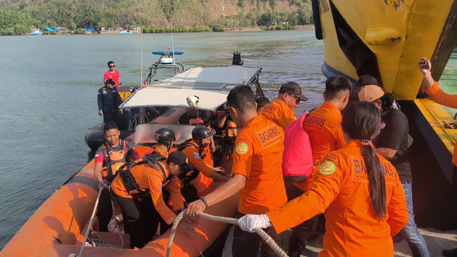 Jenazah Pria Asal Sesela Ditemukan di Pelabuhan Lembar, Bukan Korban Kapal Terbakar