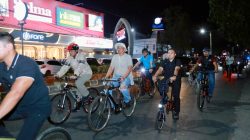 Kapolda NTB Giatkan Siskamling Sambil Bersepeda Malam