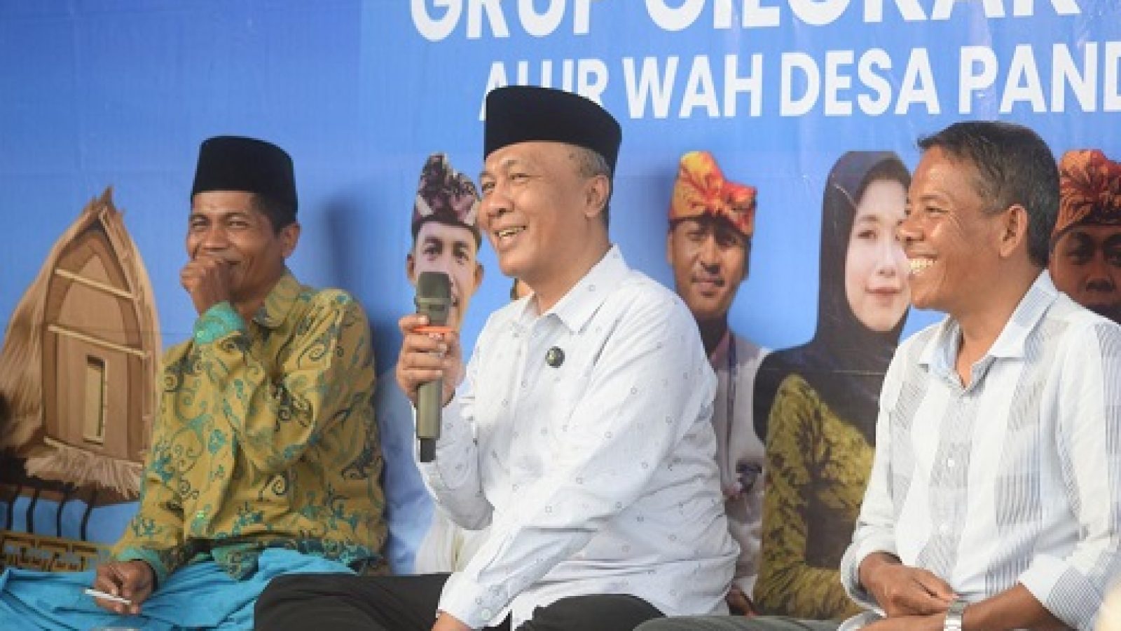 Anggota DPR RI Fraksi NasDem H. Fauzan Khalid Temui Seniman Khas Sasak “Cilokak”